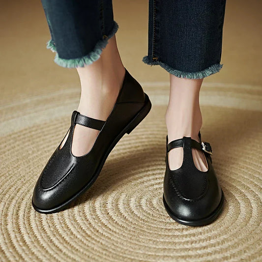 Selvana | Low Heeled Pumps